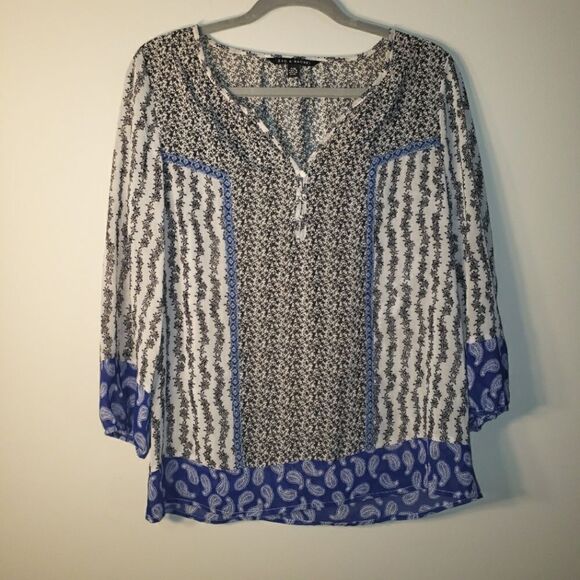 ZAC & RACHEL BLUE & WHITE PAISLEY PRINT BLOUSE SIZE MEDIUM - Picture 1 of 5